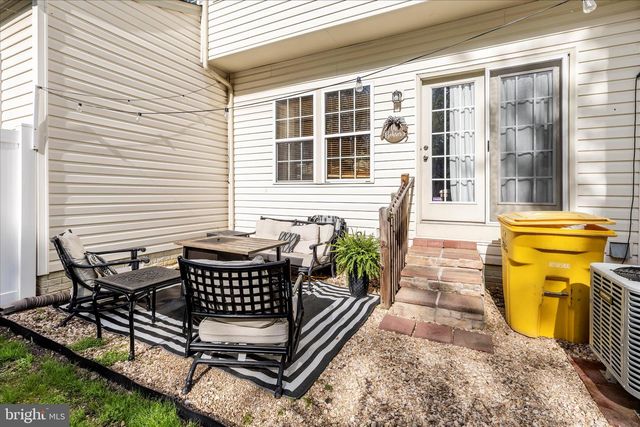 79 TIDEWATER TER, Falling Waters, WV 25419