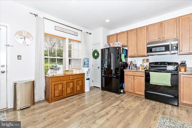79 TIDEWATER TER, Falling Waters, WV 25419