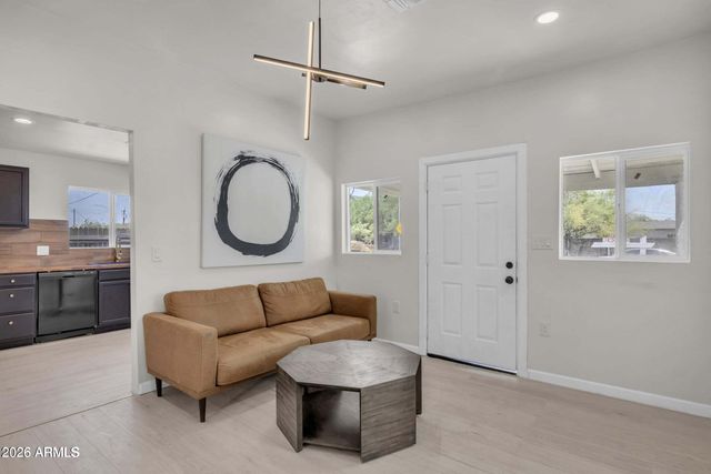 510 N 10TH Street, Phoenix, AZ 85006