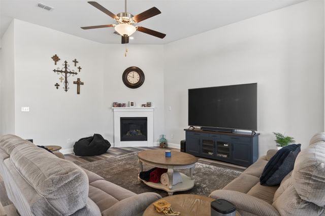 1700 Hamlet Drive, Fort Worth, TX 76052