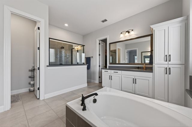 1700 Hamlet Drive, Fort Worth, TX 76052