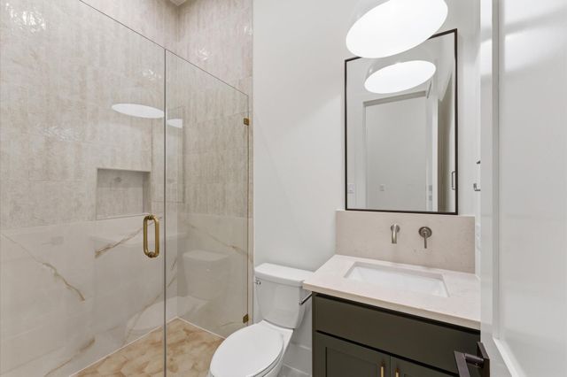 815B Lawrence Street, Houston, TX 77007