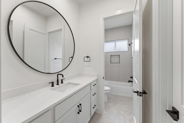 815B Lawrence Street, Houston, TX 77007