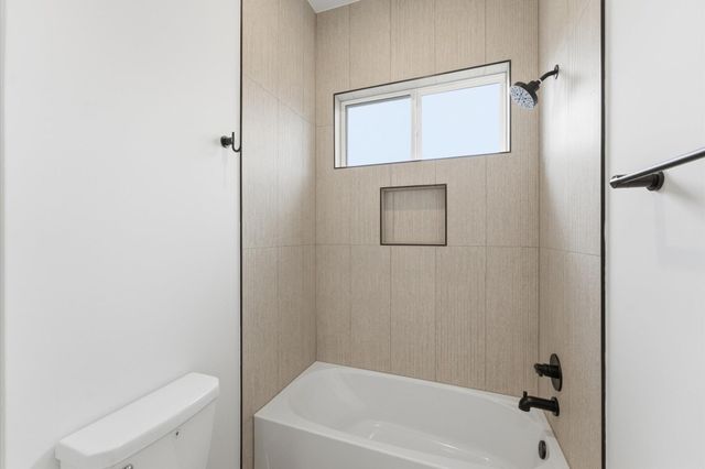 815B Lawrence Street, Houston, TX 77007