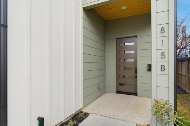 815B Lawrence Street, Houston, TX 77007