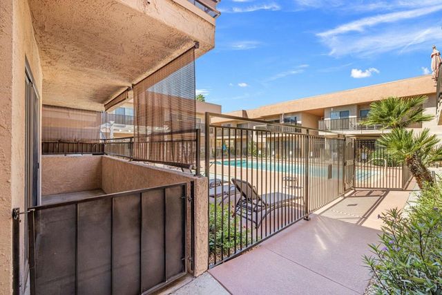 400 N Sunrise Way 136, Palm Springs, CA 92262