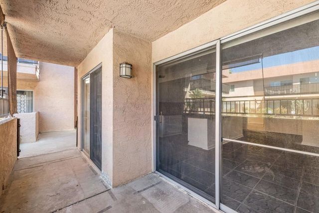 400 N Sunrise Way 136, Palm Springs, CA 92262