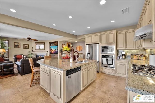 1 Lake Tahoe Drive, Rancho Mirage, CA 92270