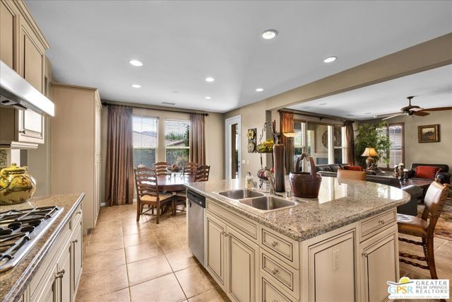 1 Lake Tahoe Drive, Rancho Mirage, CA 92270