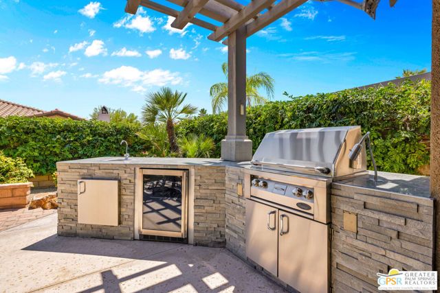 1 Lake Tahoe Drive, Rancho Mirage, CA 92270