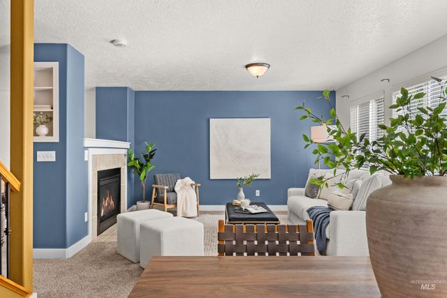 5036 E Fescue Dr, Boise, ID 83716