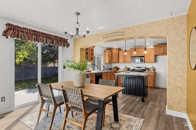 5036 E Fescue Dr, Boise, ID 83716