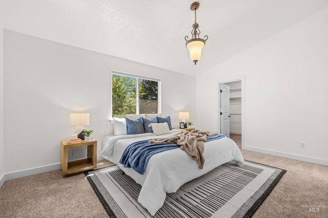 5036 E Fescue Dr, Boise, ID 83716