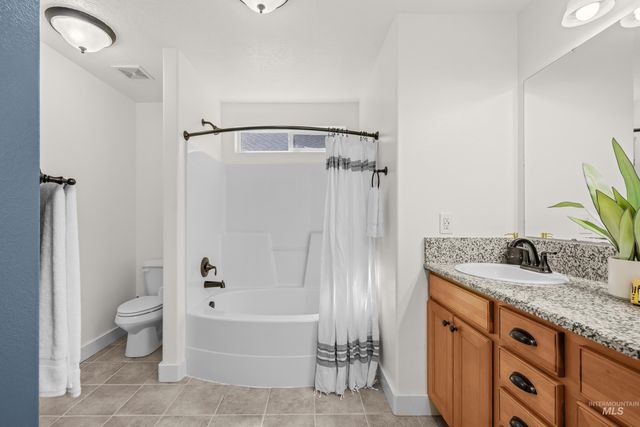 5036 E Fescue Dr, Boise, ID 83716