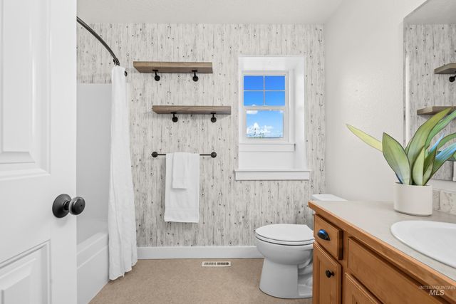 5036 E Fescue Dr, Boise, ID 83716