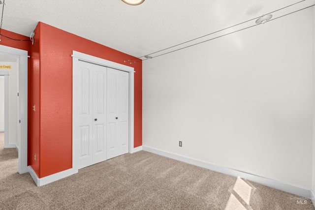 5036 E Fescue Dr, Boise, ID 83716