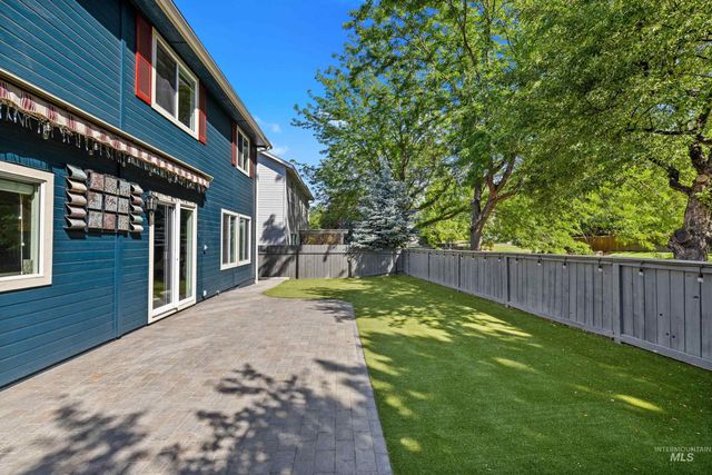 5036 E Fescue Dr, Boise, ID 83716