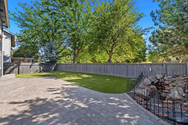 5036 E Fescue Dr, Boise, ID 83716