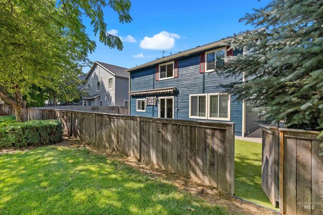 5036 E Fescue Dr, Boise, ID 83716