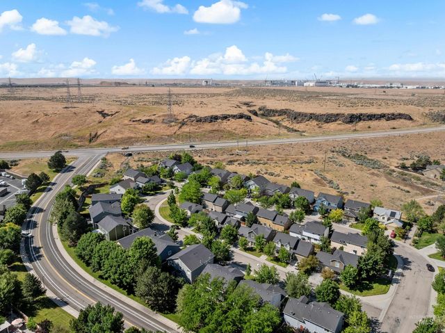 5036 E Fescue Dr, Boise, ID 83716