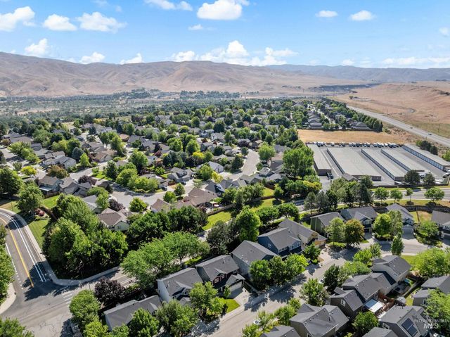 5036 E Fescue Dr, Boise, ID 83716
