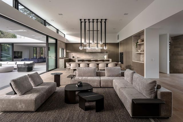 100 New Place Road, Hillsborough, CA 94010