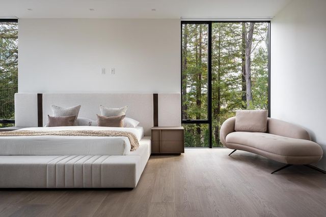 100 New Place Road, Hillsborough, CA 94010