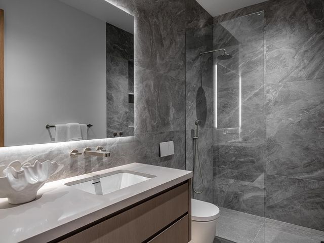 100 New Place Road, Hillsborough, CA 94010