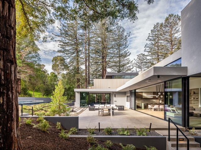 100 New Place Road, Hillsborough, CA 94010