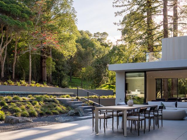 100 New Place Road, Hillsborough, CA 94010