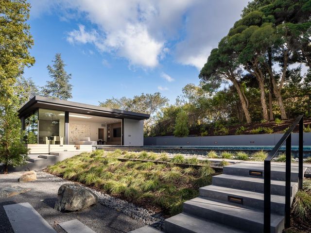 100 New Place Road, Hillsborough, CA 94010