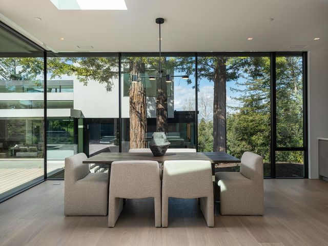 100 New Place Road, Hillsborough, CA 94010