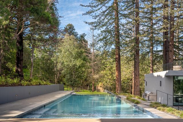 100 New Place Road, Hillsborough, CA 94010