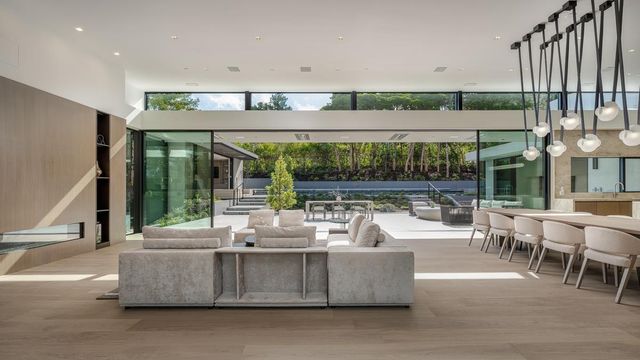 100 New Place Road, Hillsborough, CA 94010