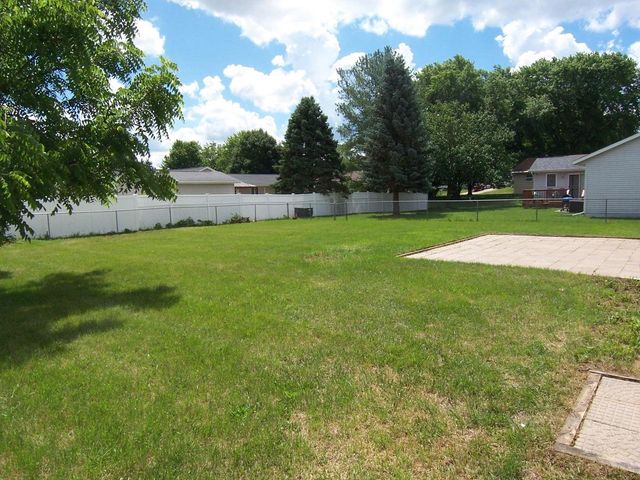2715 N Robinson Dr. Drive, Beloit, WI 53511