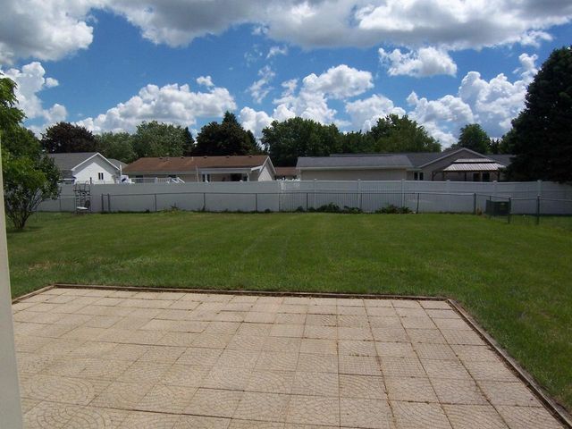 2715 N Robinson Dr. Drive, Beloit, WI 53511