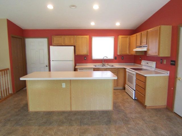 2715 N Robinson Dr. Drive, Beloit, WI 53511