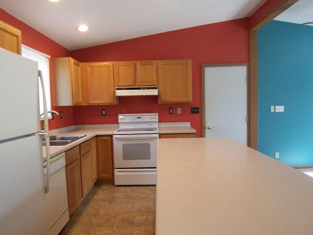 2715 N Robinson Dr. Drive, Beloit, WI 53511