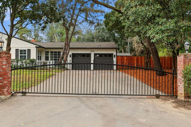 894 Larch Ln, Sacramento, CA 95864