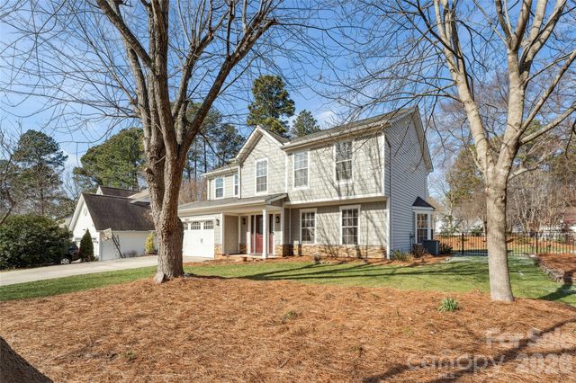 9800 Beaver Hollow Court, Charlotte, NC 28269