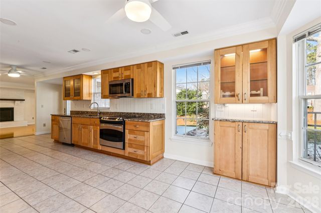 9800 Beaver Hollow Court, Charlotte, NC 28269