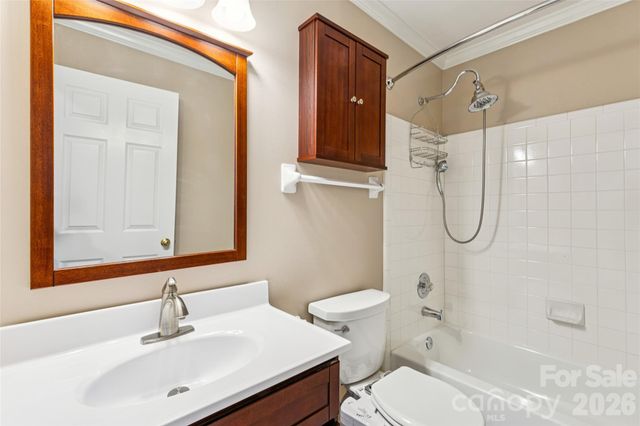 9800 Beaver Hollow Court, Charlotte, NC 28269