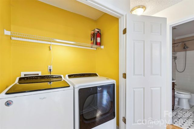 9800 Beaver Hollow Court, Charlotte, NC 28269