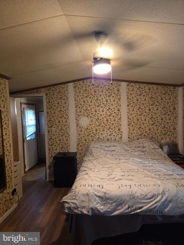 2328 ROCKVALE RD, Lancaster, PA 17602
