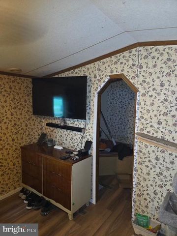 2328 ROCKVALE RD, Lancaster, PA 17602
