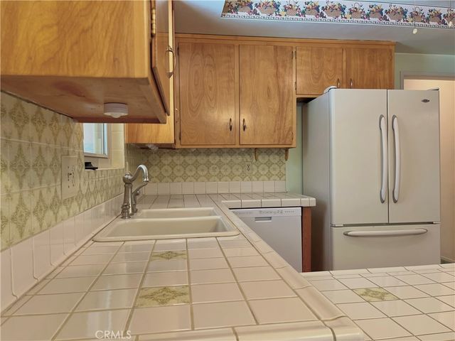 3014 N Alameda, San Bernardino, CA 92404
