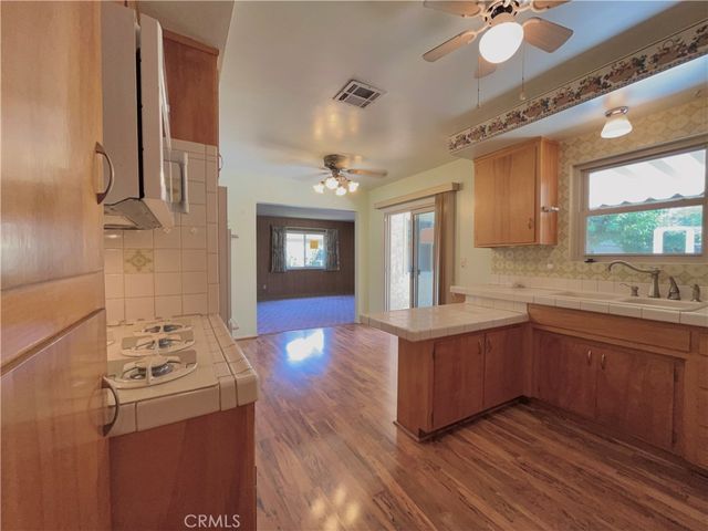 3014 N Alameda, San Bernardino, CA 92404