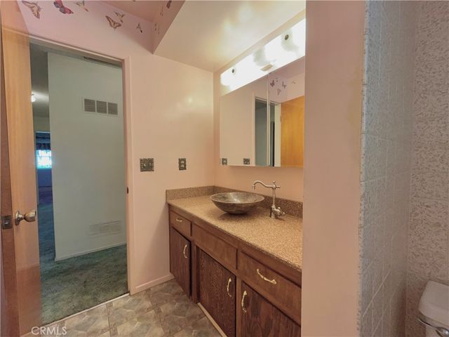 3014 N Alameda, San Bernardino, CA 92404