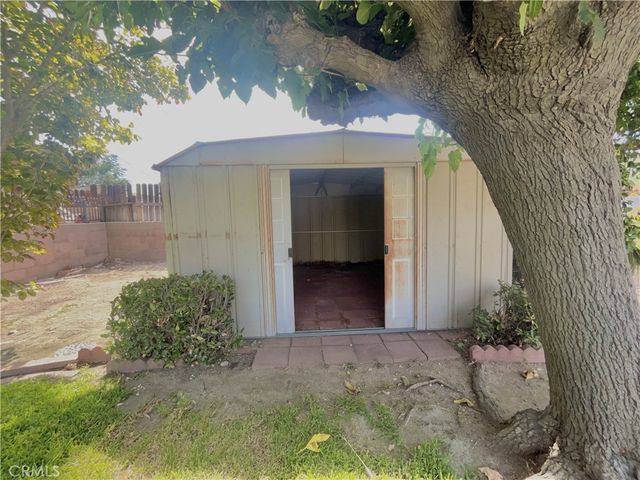 3014 N Alameda, San Bernardino, CA 92404