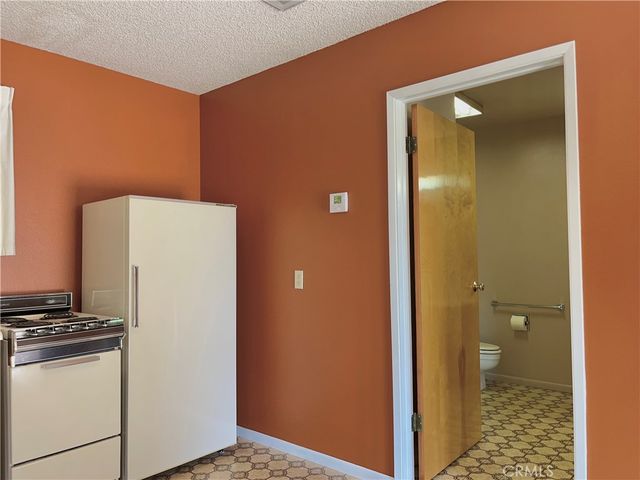 3014 N Alameda, San Bernardino, CA 92404